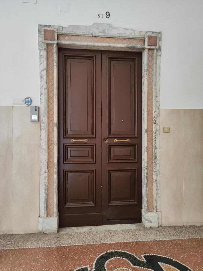 Santa Lucia Luxury Apartment 나폴리 외부 사진